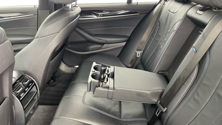 BMW 5 Series 520d xDrive M Sport 5dr Auto Diesel Estate